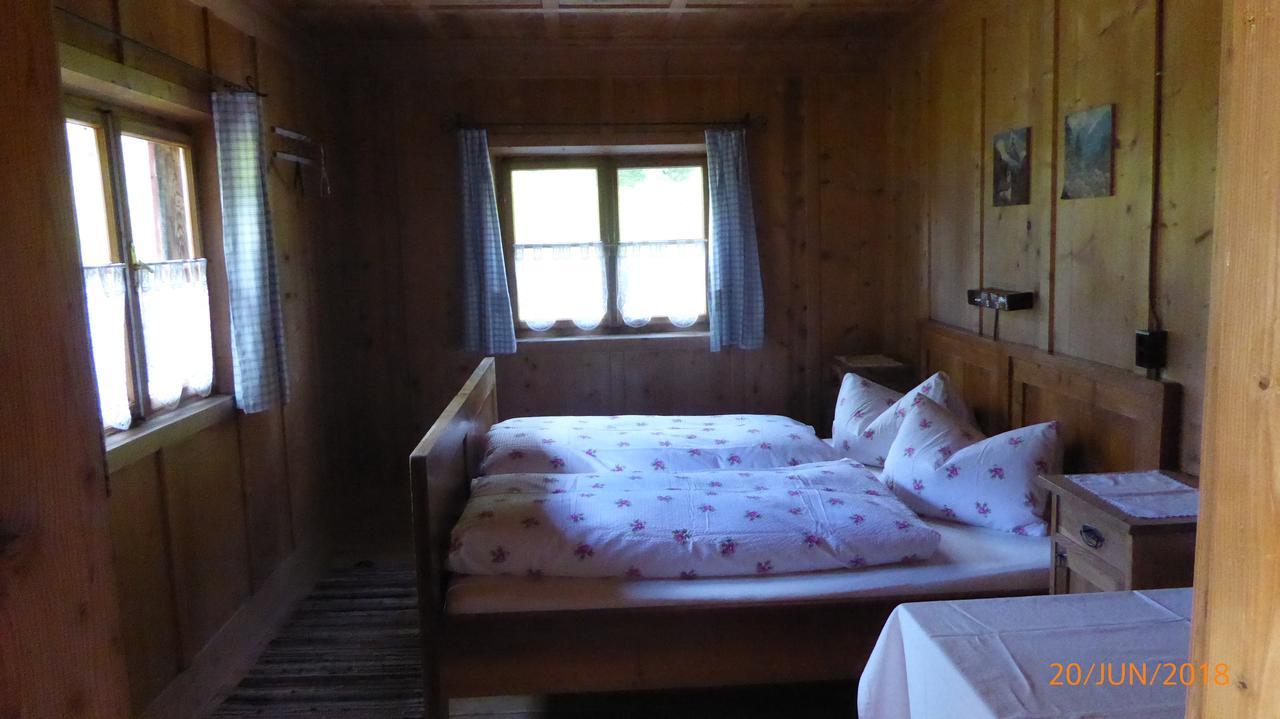 Berghuette Volkzeinerhuette Guest House Ausservillgraten Exterior photo